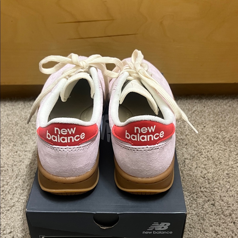 New Balance T500 Court Light Pink and White Sneakers - Picture 4 of 8